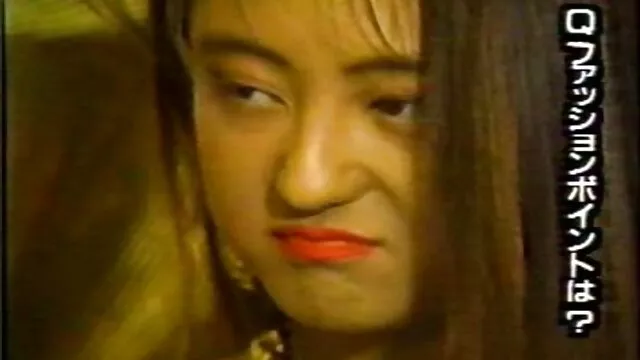 สีน้ำตาลสดใสกับนมห้อย วี ดี โป๊ Enza ขี่ไก่บนสะพาน